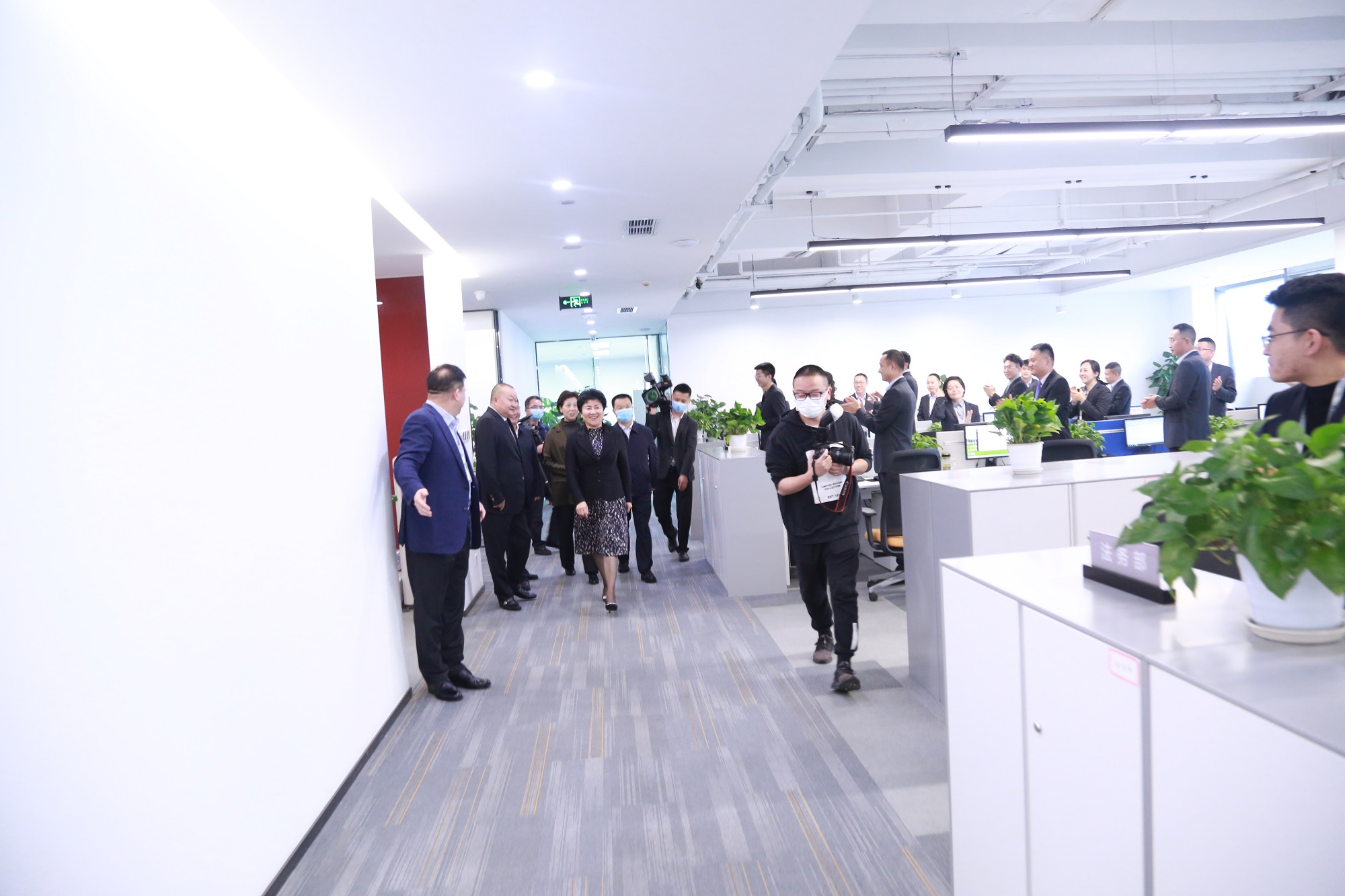 省人大常委會副主任、達(dá)州市委書記包惠蒞臨公司視察指導(dǎo)